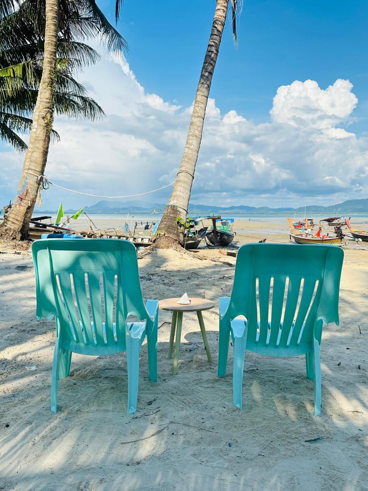 Koh Mook Rem Ley Hotel Trang Exterior photo