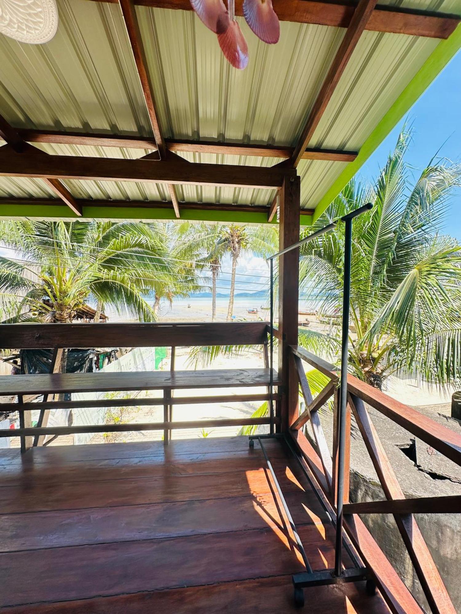 Koh Mook Rem Ley Hotel Trang Exterior photo