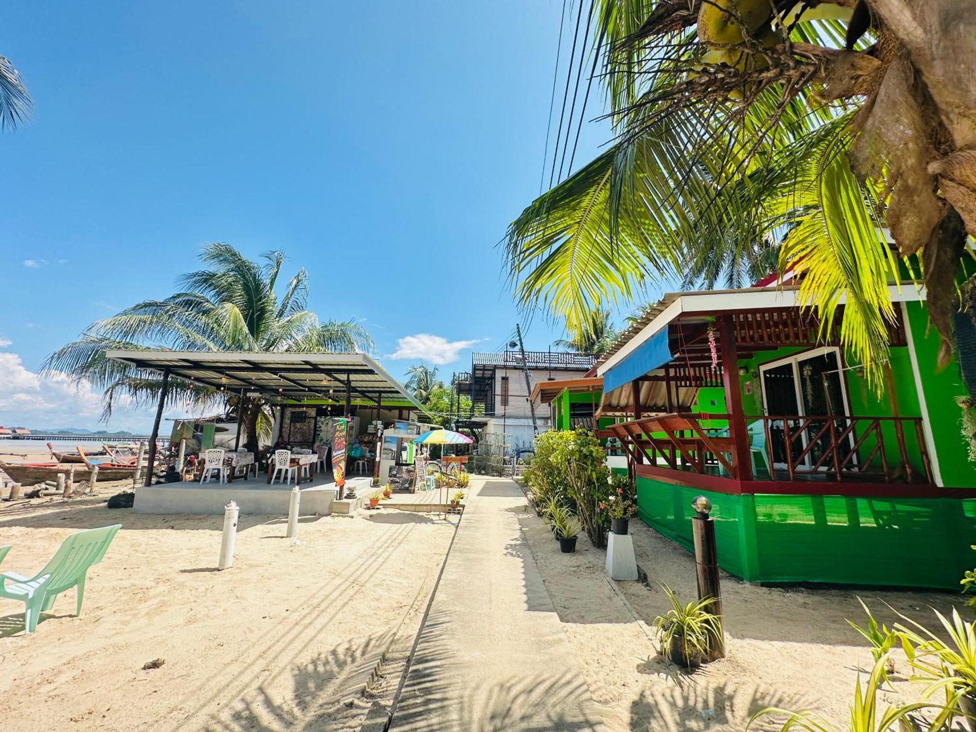 Koh Mook Rem Ley Hotel Trang Exterior photo