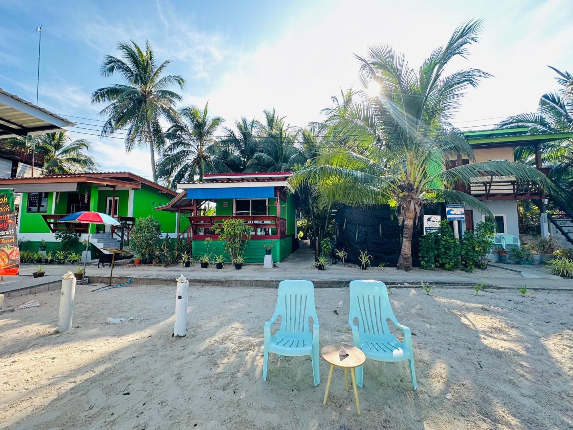 Koh Mook Rem Ley Hotel Trang Exterior photo